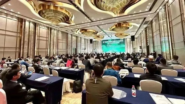 碳寻未来！澳门广东会网站重机承办第一届工程机械双碳产业发展论坛