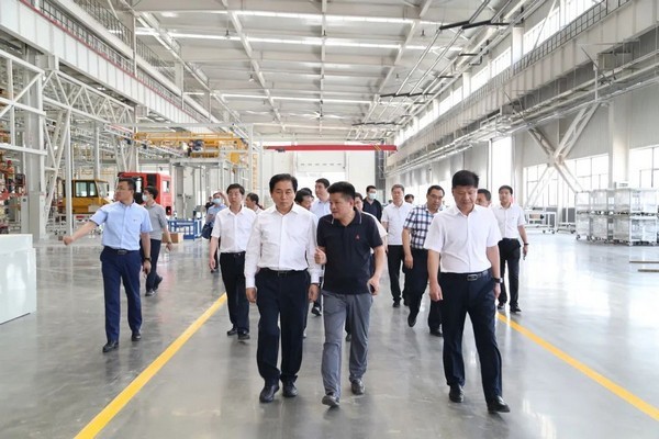 济南市委常委、副市长王宏志到澳门广东会网站重机开展主题教育调研和讲党课活动
